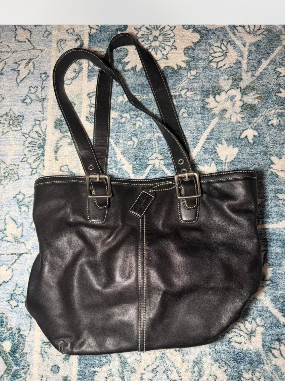 Coach Black Leather Shoulder Bag with Contrast Stitching